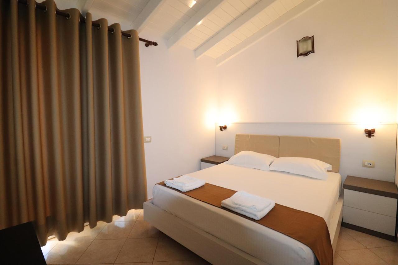 Mariksel Hotel Ksamil Extérieur photo