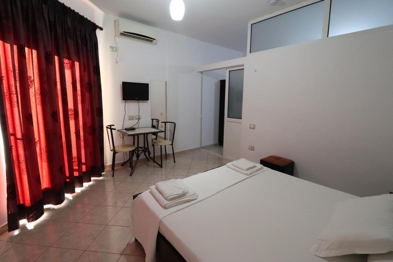 Mariksel Hotel Ksamil Extérieur photo