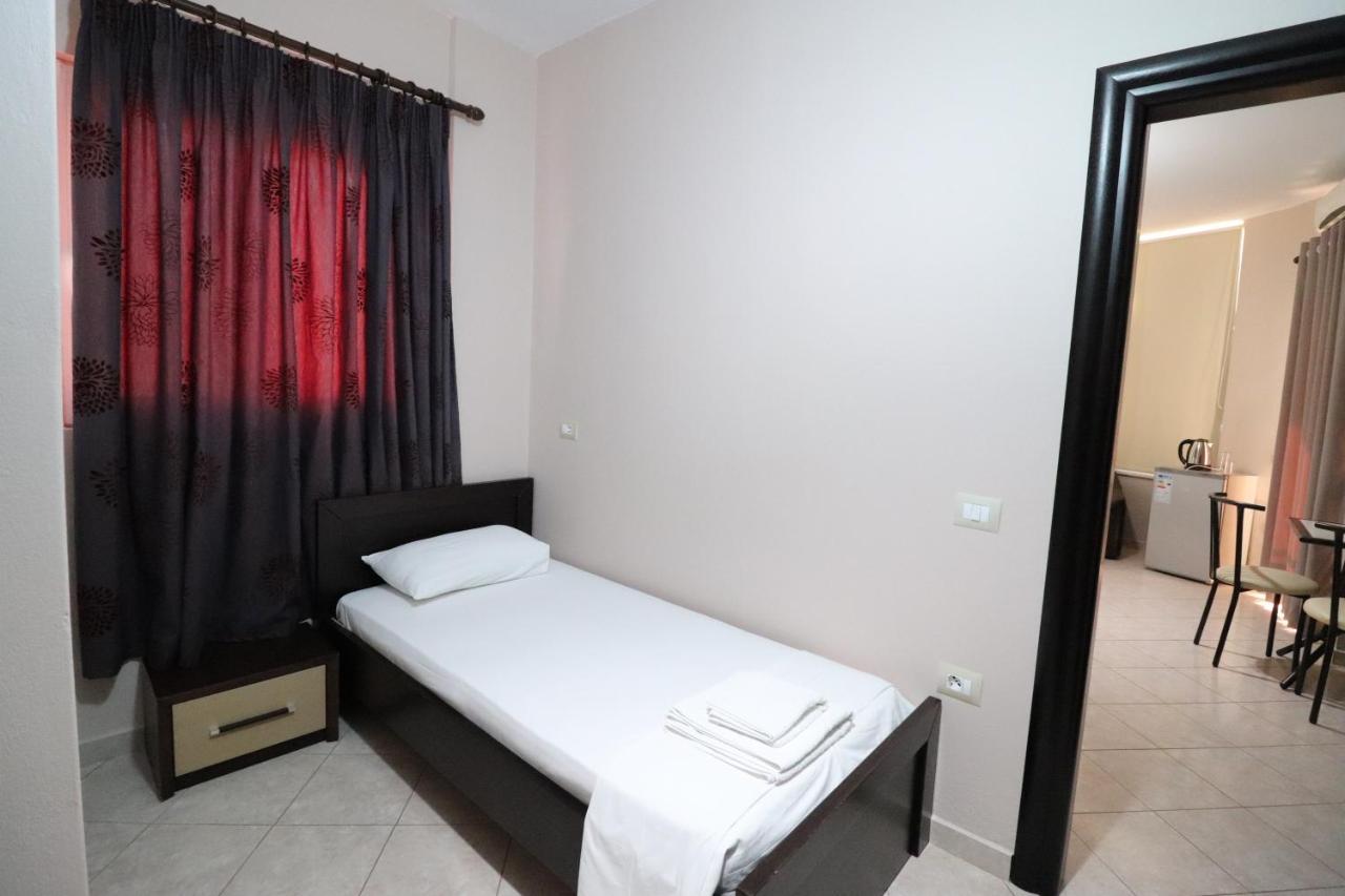 Mariksel Hotel Ksamil Extérieur photo