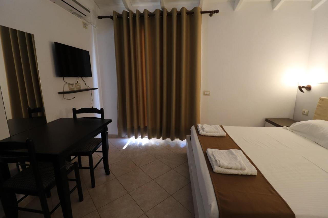 Mariksel Hotel Ksamil Extérieur photo