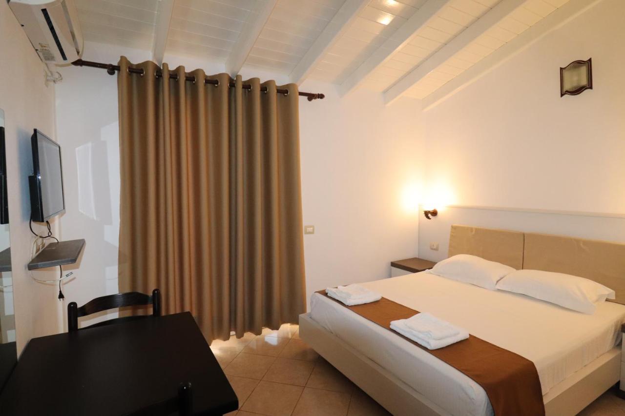 Mariksel Hotel Ksamil Extérieur photo
