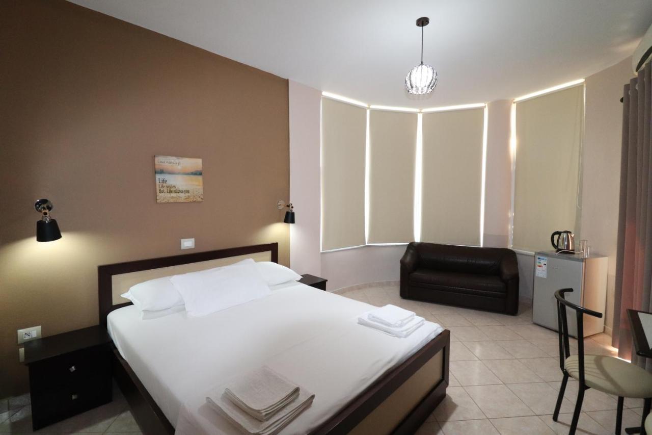 Mariksel Hotel Ksamil Extérieur photo