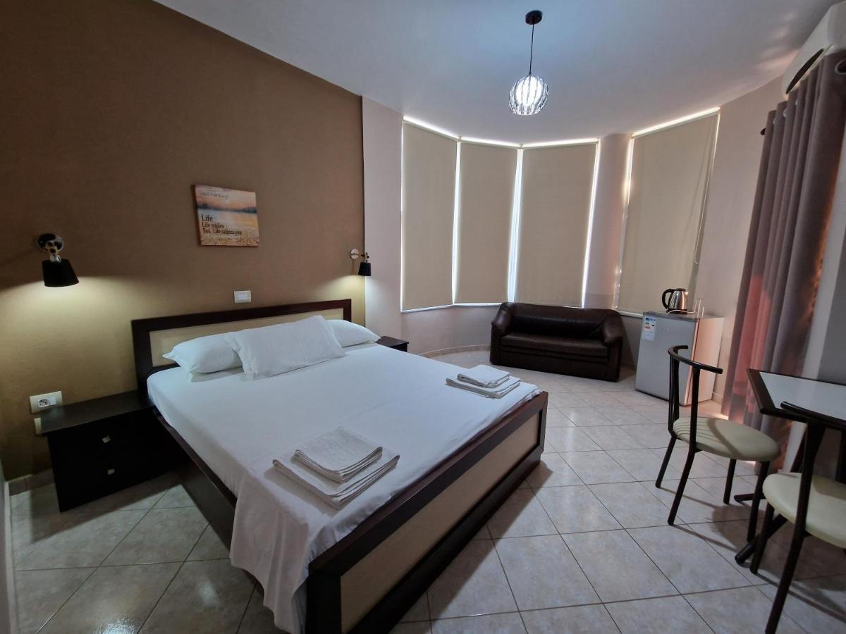 Mariksel Hotel Ksamil Extérieur photo