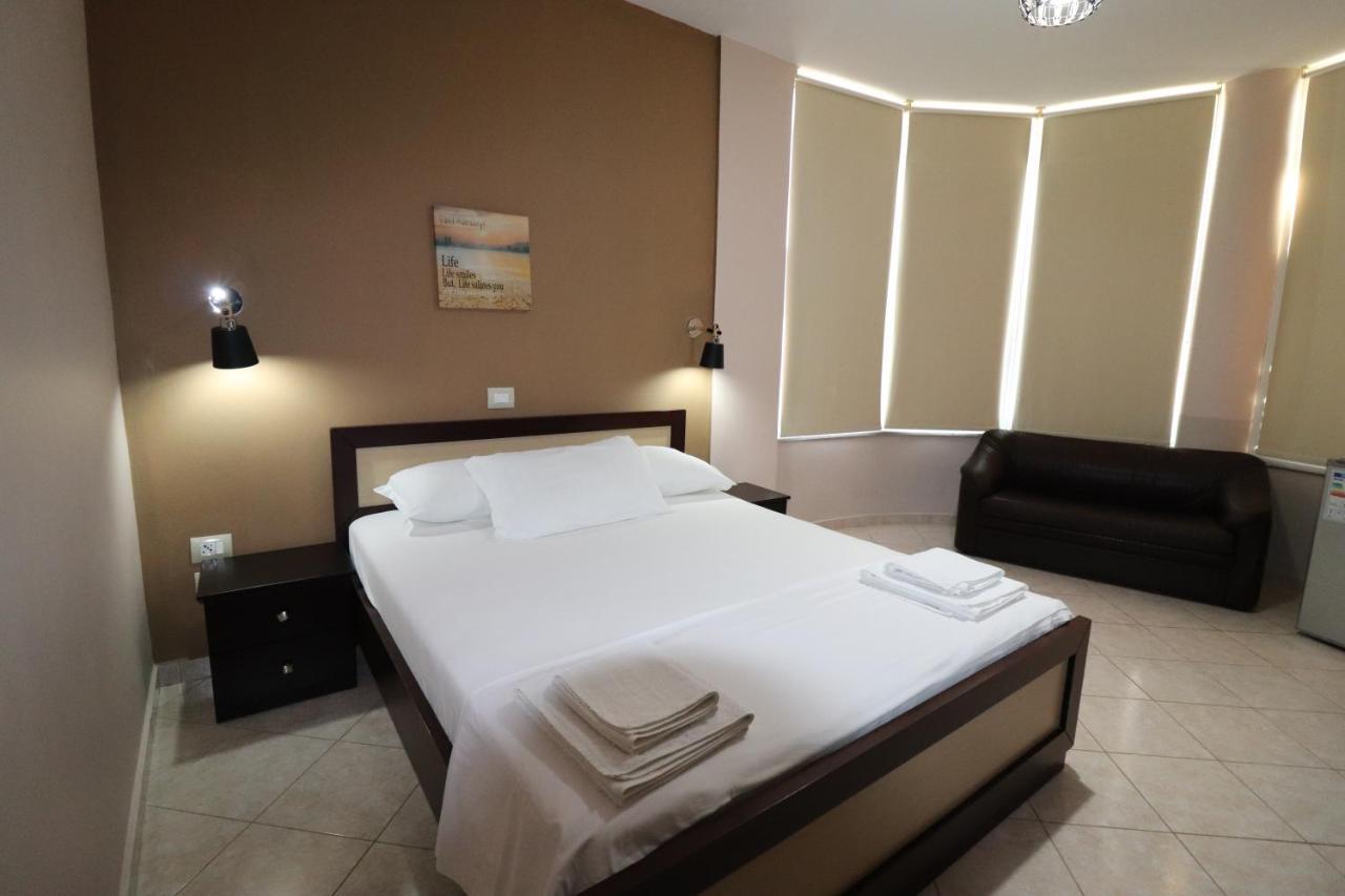 Mariksel Hotel Ksamil Extérieur photo