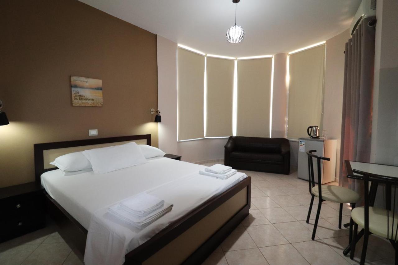 Mariksel Hotel Ksamil Extérieur photo