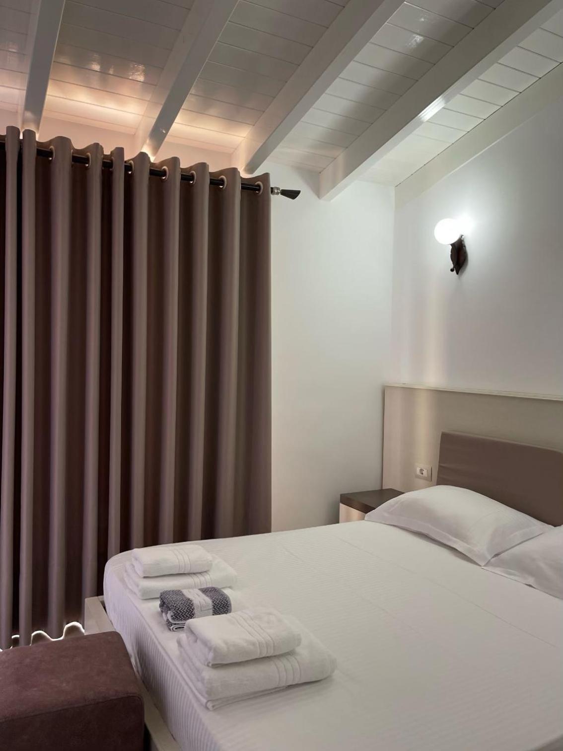 Mariksel Hotel Ksamil Extérieur photo